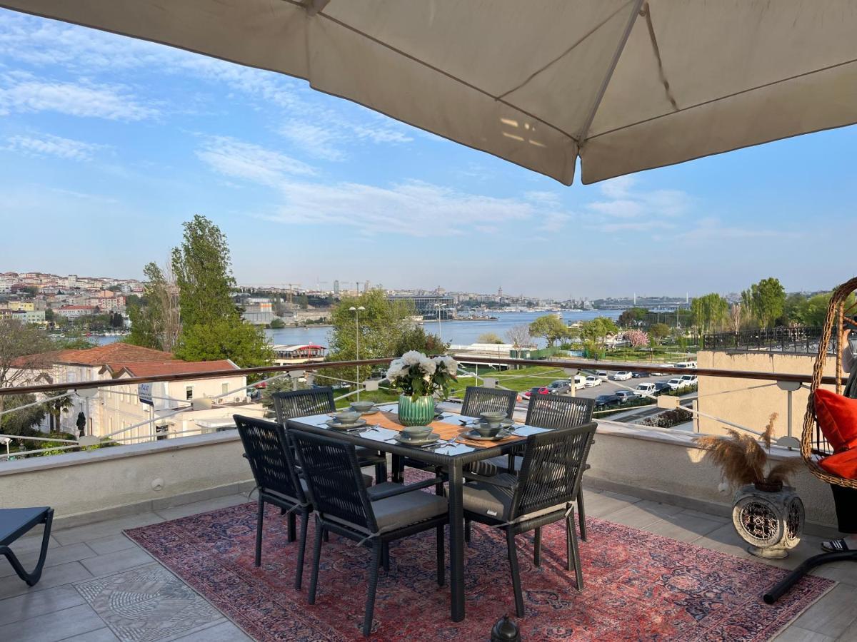 Waterfront Apartment By The Tram - Terrace With Dome & Golden Horn View In Fatih Istanbul Exterior foto