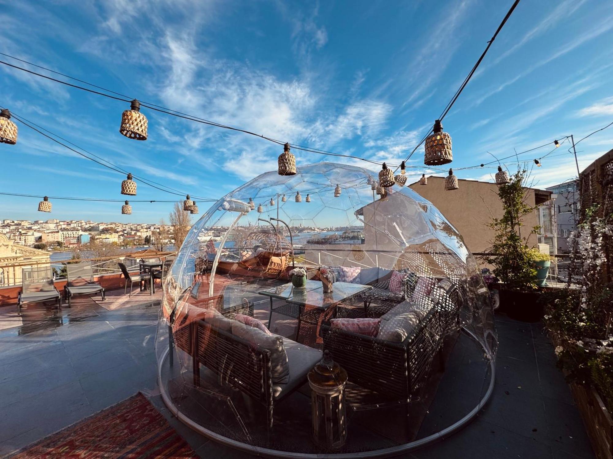Waterfront Apartment By The Tram - Terrace With Dome & Golden Horn View In Fatih Istanbul Exterior foto