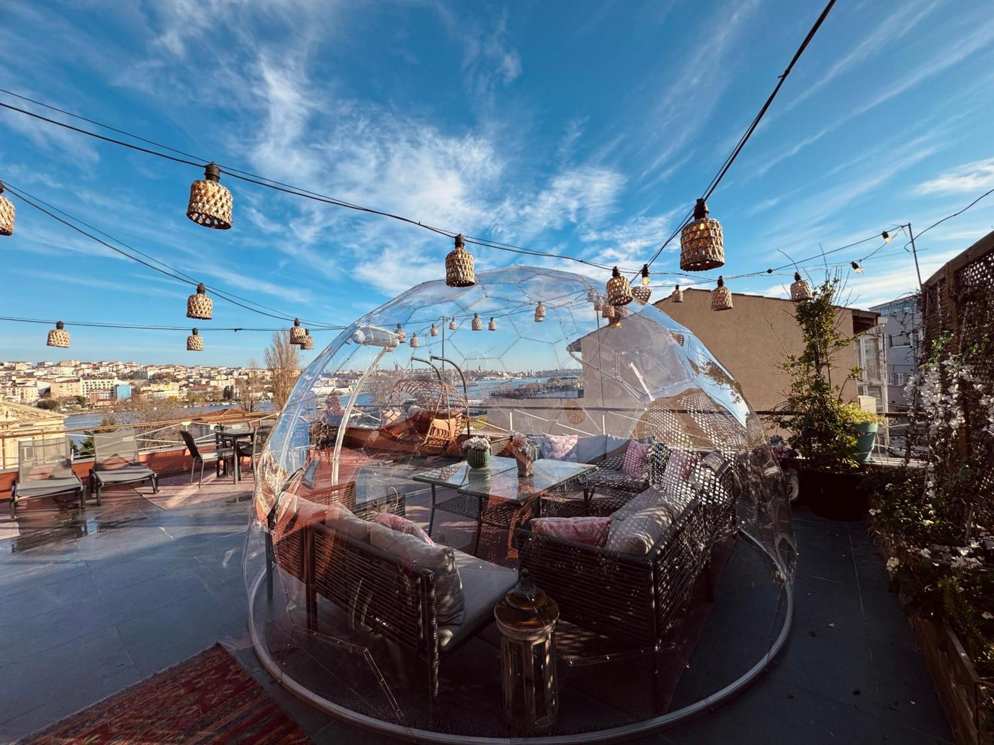 Waterfront Apartment By The Tram - Terrace With Dome & Golden Horn View In Fatih Istanbul Exterior foto